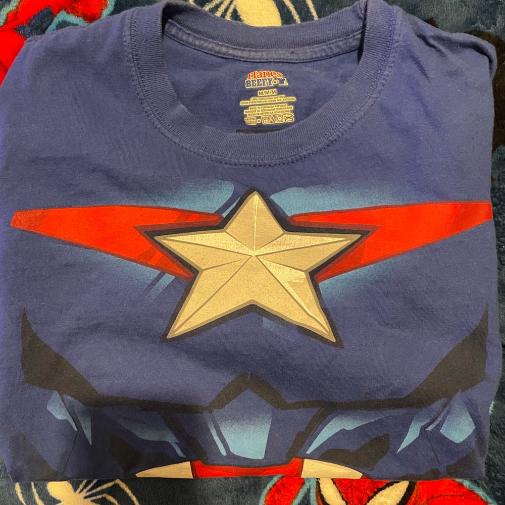 CAPTIAN AMERICA GRAPHIC TEE